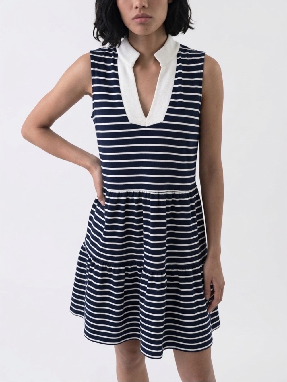NEW Eliza J Sleeveless Tiered Stripe Dress in Navy & White Sz M